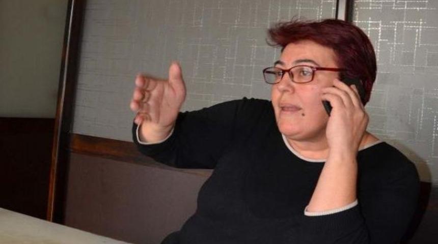 Ayakkabı kutusu sallayan kadın: Haksızlıkları protesto ettim