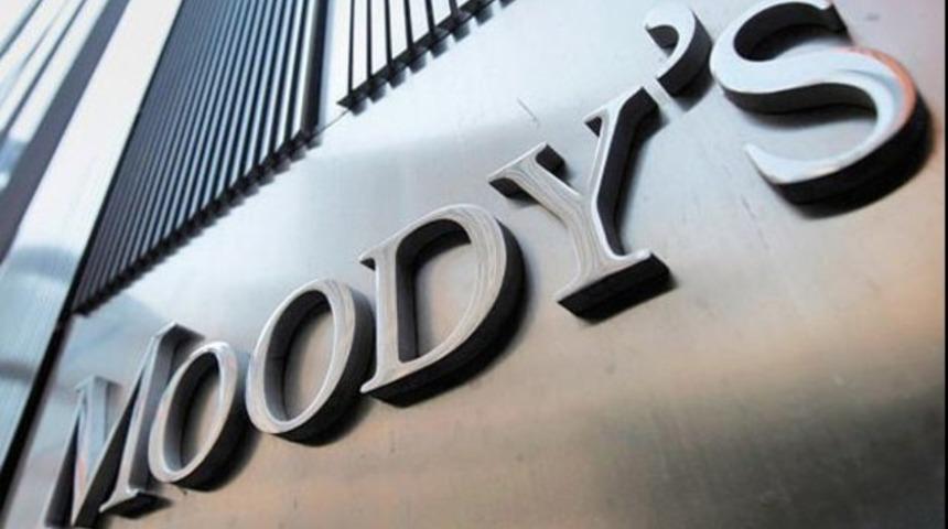 Moody's 10 Türk bankasını izlemeye aldı