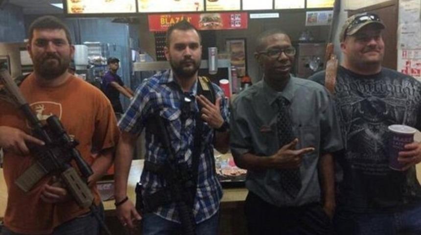 Uzun namlulu silahlarla akşam yemeğine geldiler