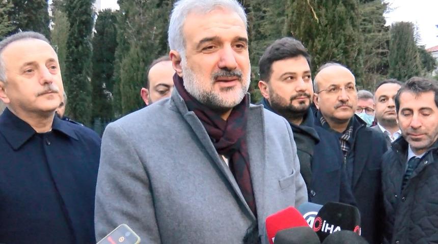 Kadir Topbaş mezarı başında anıldı