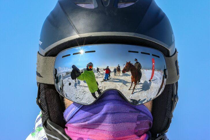 Van'da sporcular karda "atlı snowboard" yaptı G3