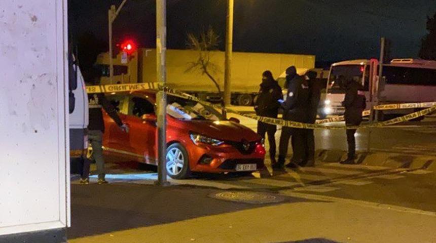 Kırmızı ışıkta kar maskeli silahlı saldırı! 2 kadın öldü, 1 yaralı