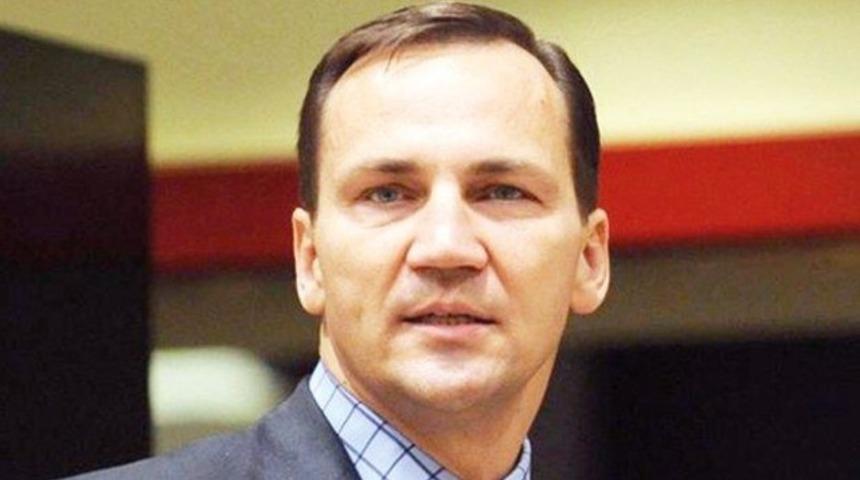 Polonyalı bakan: "ABD’ye oral seks yapıyoruz"