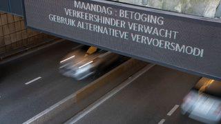 Son dakika: Konvoy rotayı Paris'ten Brüksel'e çevirdi... Belçika OHAL ilan etti!