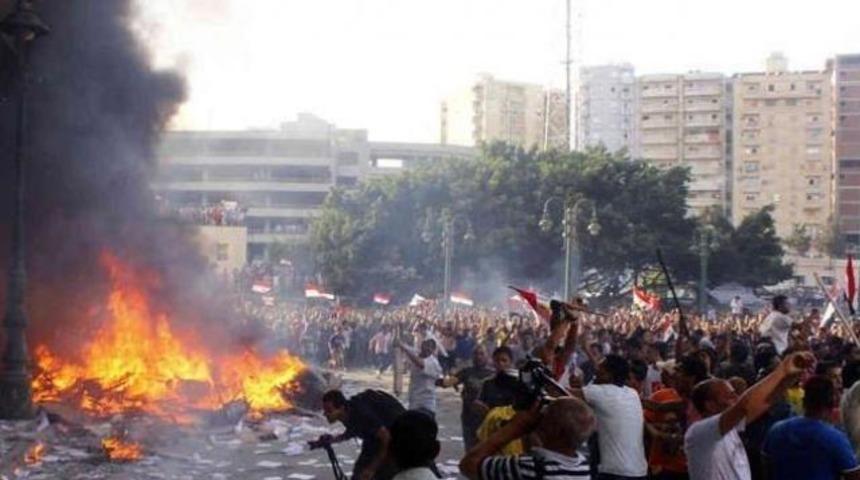 Mısır yeniden karıştı