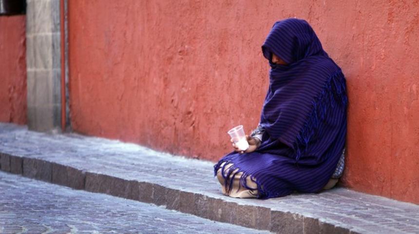 Dilenci Ayşe Teyzenin inanılmaz serveti