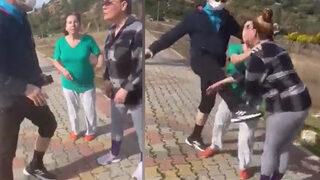 İki kadını dövdü ve kaçtı! Sosyal medya bu videoyu konuşuyor