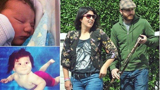 İki bebeğini öldüren anne eve döndü