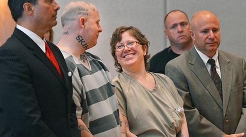 'Dexter ailesi' m&uuml;ebbet aldı