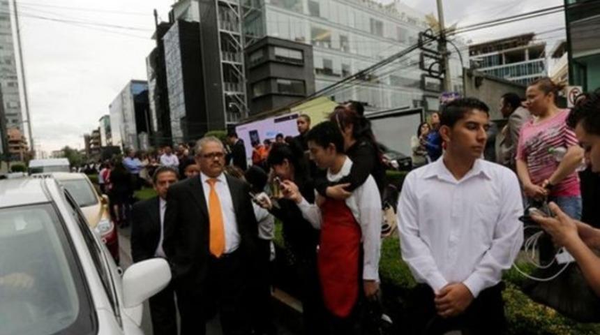 Meksika'da 6,8 büyüklüğünde deprem