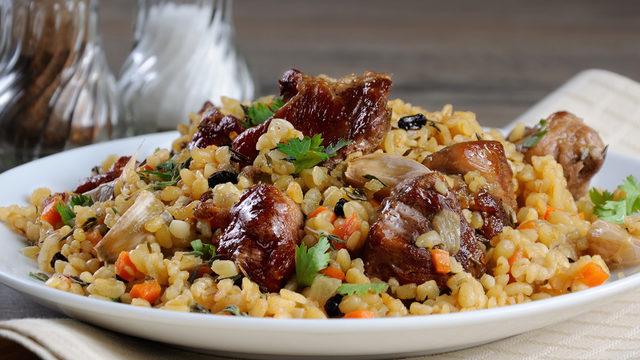 Bilinen pilav tariflerinin dışına çıkmak isteyenler için: Haşhaşlı pilav tarifi