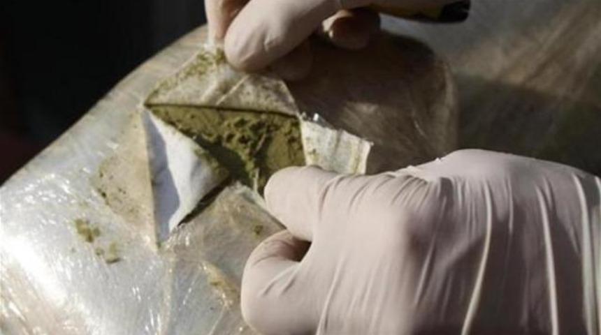 &Ccedil;ocuklarına uyuşturucu bulan aileler var