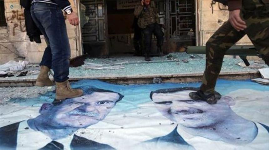 Esad'a Türkiye sınırında ağır darbe