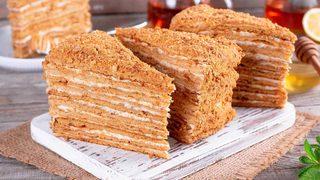 Ballı Medovik nasıl yapılır? En lezzetli Ballı Medovik tarifi ve malzemeleri!