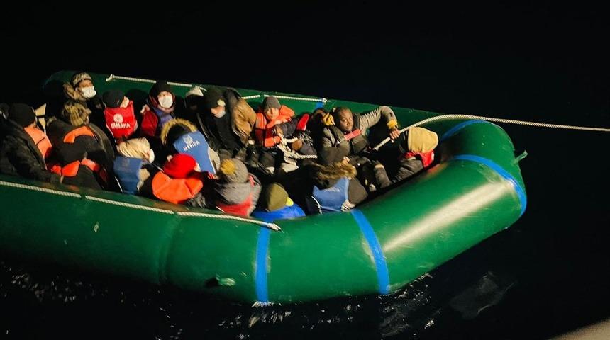 Facia önlendi! Çok sayıda düzensiz göçmen kurtarıldı