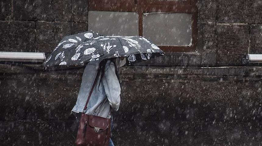 Soğuk ve yağışlı hava ile ilgili son dakika açıklaması! Prof. Dr. Orhan Şen ‘iyi değil’ diyerek duyurdu…