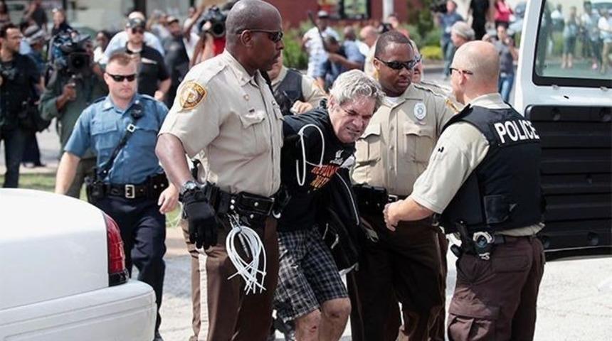 Amerikalıların yarısı polisten memnun değil