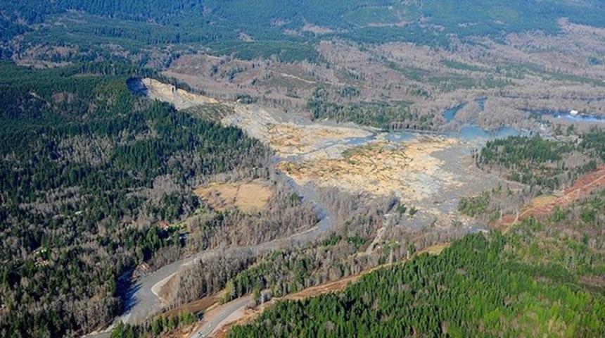 ABD'de toprak kayması: &ouml;l&uuml; sayısı 24'e &ccedil;ıktı