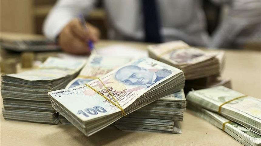 Bütçe ocak ayında 30 milyar lira fazla verdi