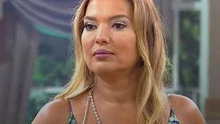 Demet Akalın'dan kıyafetini eleştiren Fatih Ürek'e cevap: Rüküş değil edepliyim 