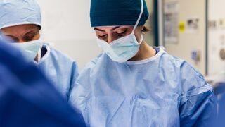 AK Parti'den sağlık çalışanlarını ilgilendiren açıklama: Ücret artışı gündemimizde