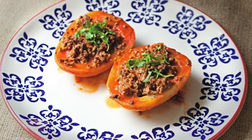 Patatesli Karnıyarık nasıl yapılır? Patatesli Karnıyarık tarifi ve malzemeleri nelerdir?