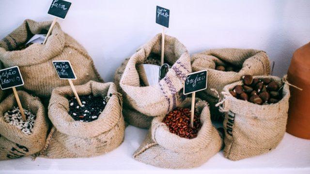 Özenle sakladığınız pirincin kurtlanmasının sebebi bu olabilir! Bakliyatlarınızı saklarken bu koşullara dikkat etmezseniz...