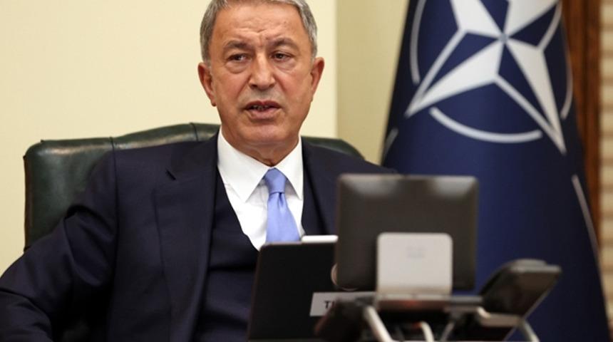 Son dakika: Bakan Akar NATO toplantısı için Brüksel'e gitti