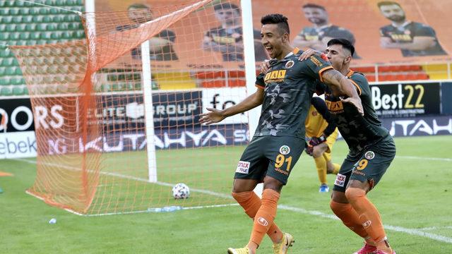 Alanyaspor'dan Çin'e transfer! Davidson Pereira resmen açıklandı