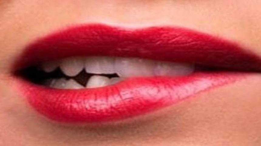 Bu hareket çok tehlikeli! Ağız kanseri olabilirsiniz