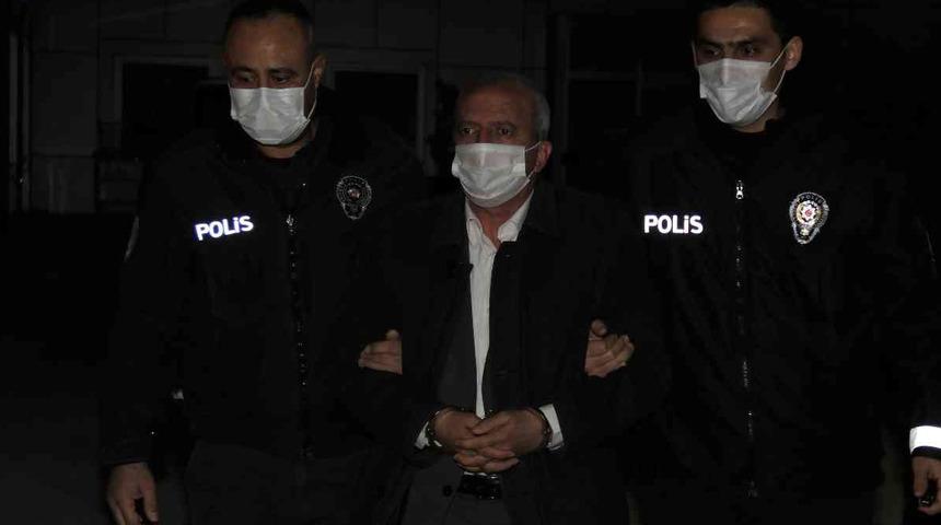 Eskişehir'de mide bulandıran olay! 10 &ouml;ğrenciye cinsel tacizde bulunan m&uuml;d&uuml;r tutuklandı