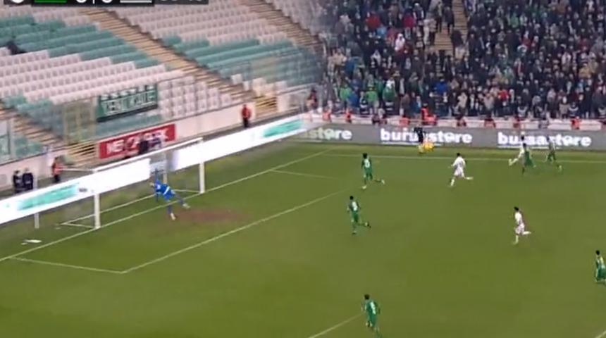 Bu gol uzun süre akıllardan çıkmaz! Tuzlaspor'da Okwuchukwu Ezeh'den Bursaspor'a muazzam gol...