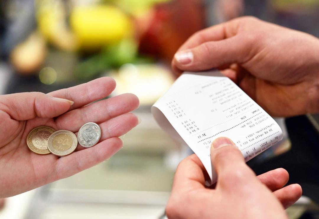 Fiyatları işte b&ouml;yle yukarı yuvarlıyorlar! Hukuk&ccedil;ular uyardı: O marketlere karşı dava a&ccedil;ıp tazminat alabilirsiniz...