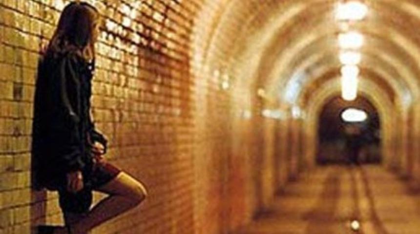 100 yıl ceza aldı, 100 milyon dolar istedi