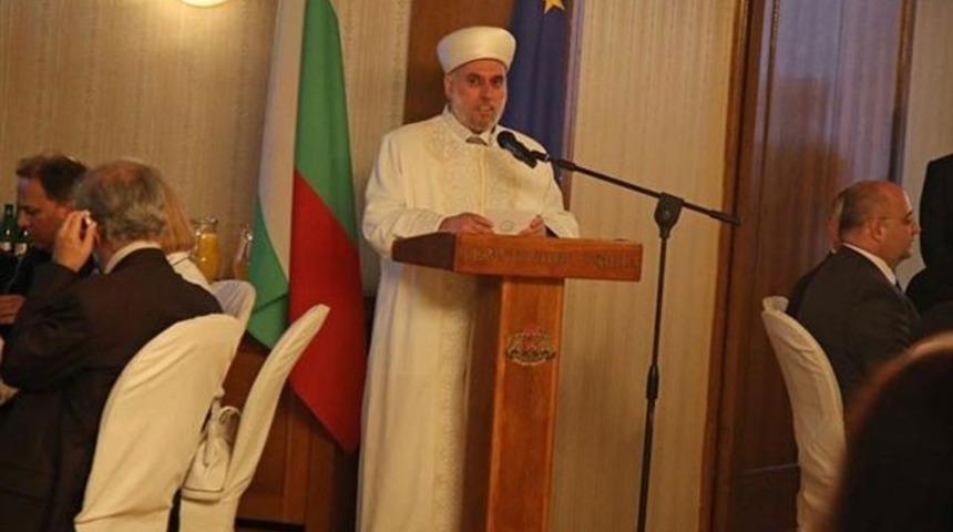 24 yıllık demokrasi tarihinde ilk iftar