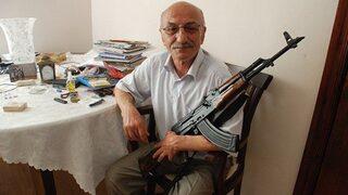 Turist olarak geldi general oldu