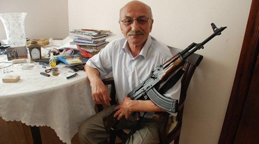 Turist olarak geldi general oldu