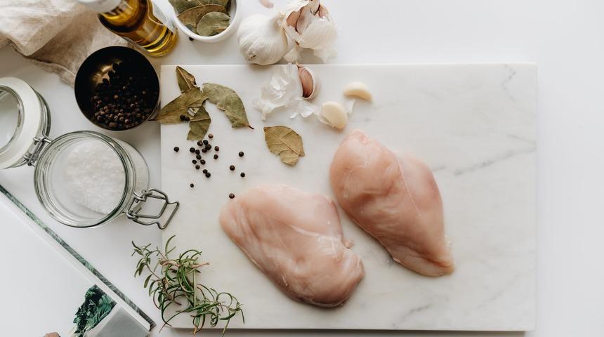 Dikkat etmezseniz zehirlenebilirsiniz! Et ve et ürünlerinin bozulduğunu fark edemezseniz...