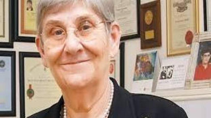 Canan Karatay'dan hayrete düşüren kola açıklaması