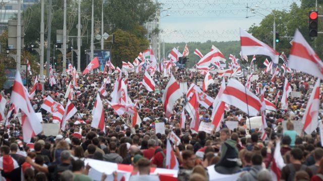 Belarus'taki kitlesel protesto gösterileri düzenlemek için Telegram kullanıldı