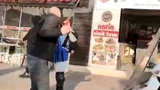 Testereyle saldırdı! Motokuryeye taksici dehşeti