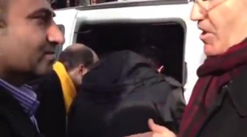 Duvara CHP yazan gence g&ouml;zaltı