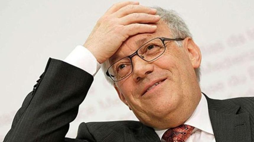 Derhal istifa etmesi isteniyor