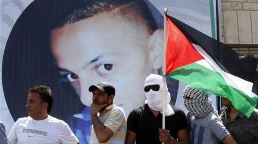 Filistinli gen&ccedil; canlı canlı yakılmış