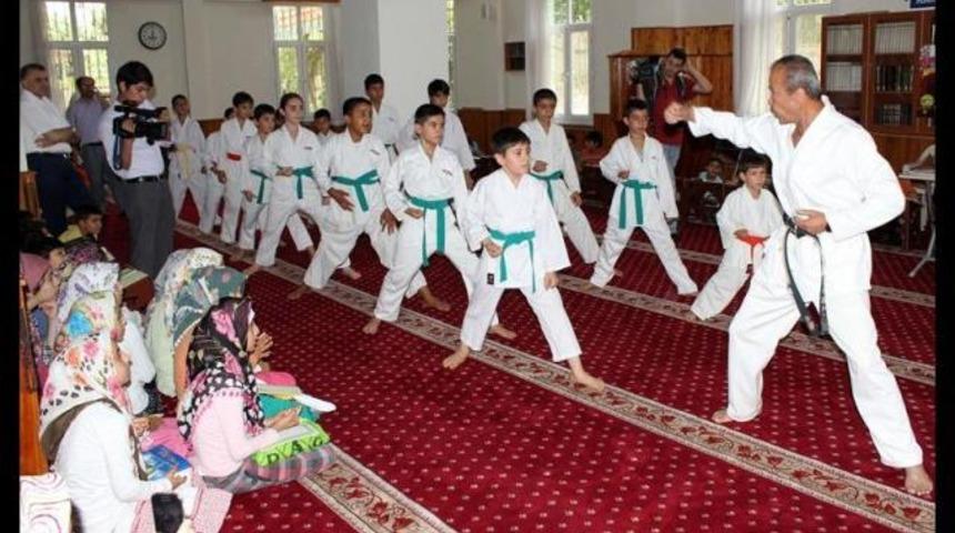 Camide spor eğitimi