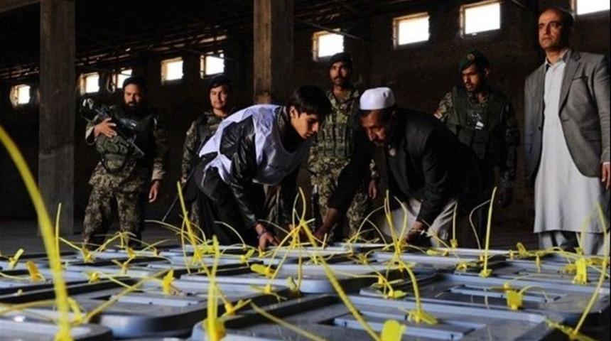 Afganistan'da yüksek güvenlikli seçim