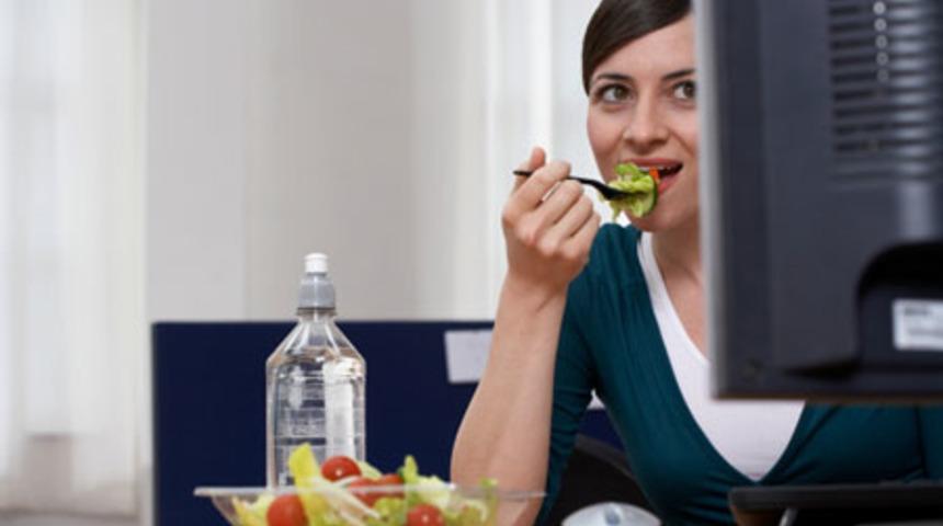 Masa Başında Diyet mi?