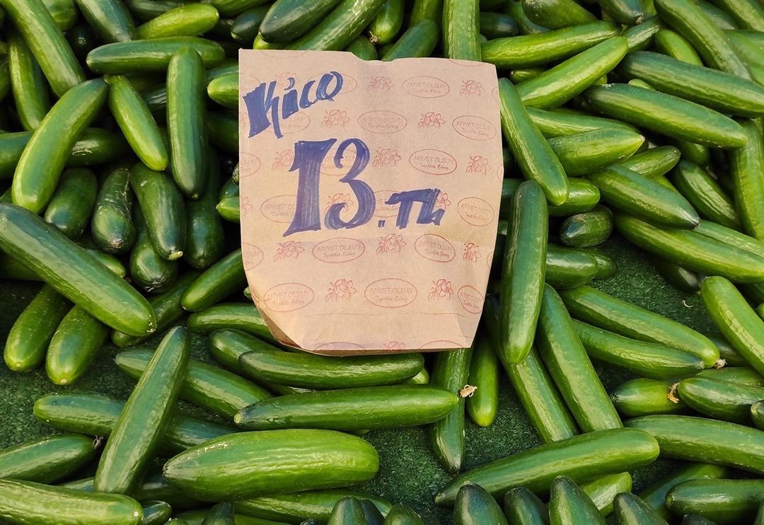 KDV indirimi pazar tezgahlarını etkiledi! İşte eski ve yeni fiyatlar...