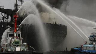 Son dakika: Milyonluk otomobilleri taşıyor! Devasa gemi okyanusta sürüklenmeye başladı