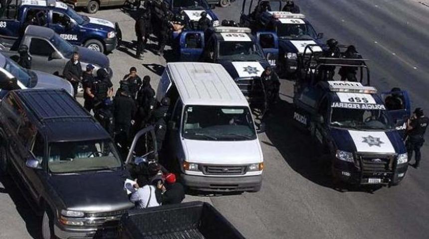 Uyuşturucu çeteleri polisle çatıştı: 14 ölü